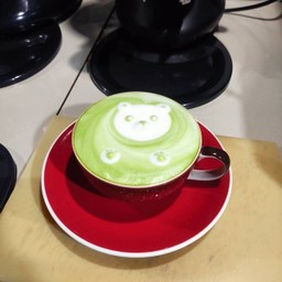 ชาเขียวนมร้อน