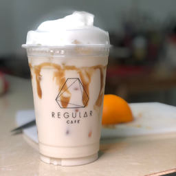 นมสดคาราเมลเย็น