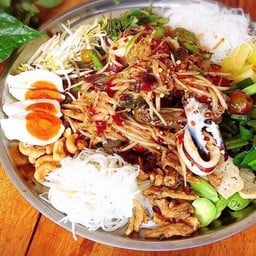 ส้มตำไข่ต้ม