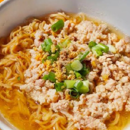 มาม่าต้ม หมูสับ