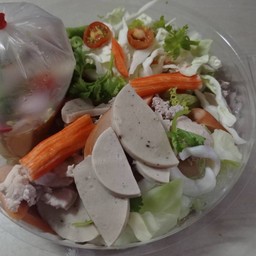 ยำไส้กรอก+วุ้นเส้น+หมูสับ