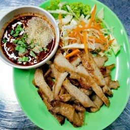 นมหมูย่าง