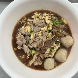 เส้นมาม่า 2 ก้อน พิเศษ