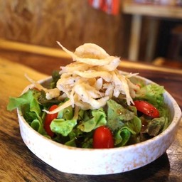 สลัดปลาเงินทอด