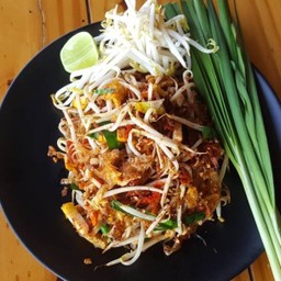 ผัดไทย  วุ้นเส้น Pad Thai Glass Noodles