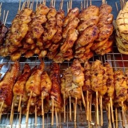 หมูปิ้งผัวหึง ท่าน้ำปากเกร็ด