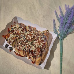 ปังนูอัลมอนด์ช็อค