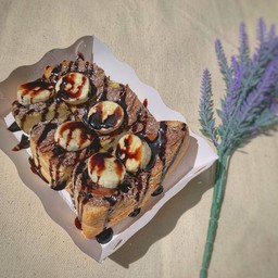 ปังนูกล้วยช็อค