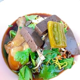 ก๋วยเตี๋ยวไก่