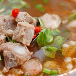 ต้มแซ่บกระดูกอ่อนหมู