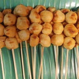 ลูกชิ้นเต้าหู้หมู