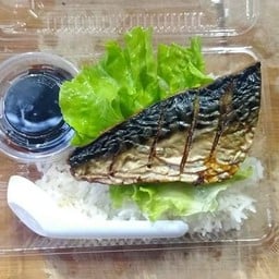 ข้าวปลาซาบะซอสเทริยากิ ข้าวหอมมะลินุ่มๆๆ