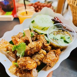 จ๊อหมูคุณแม่ (เจ้าเดียวในสุราษฎร์ฯ) ศูนย์การค้าเอ็มไพร์พลาซ่า