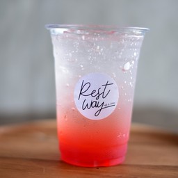 สตรอเบอรี่โซดา