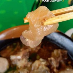 เกาเหลาเอ็นแก้วเนื้ิอ