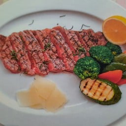 Wagyu sirlion steak