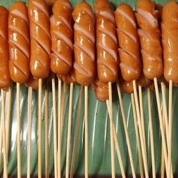 ไส้กรอก รมควันหนังกรอบ