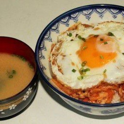 ข้าวหมูผัดกิมจิ