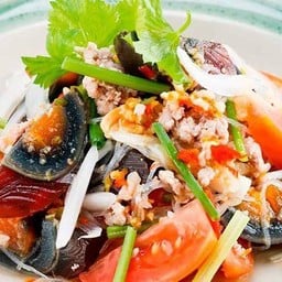 ยำไข่เยี่ยวม้า