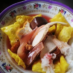 เกี๊ยวกรอบเย็นตาโฟ