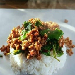ปอเปี๊ยะ By จ๊ะเอ๋ ตลาด บางใหญ่