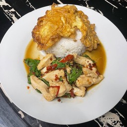 ข้าวกะเพราไก่