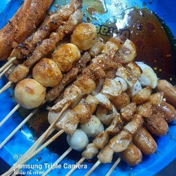 หม่าล่าไอ่นุ้ย