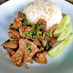 ข้าวกะเพราตับหมู