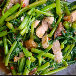 ผักผักบุ้งเป็นกับ