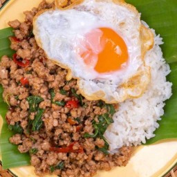 อาหารตามสั่ง ครัวปังปัง เจ้าเก่า รินทร์ทอง