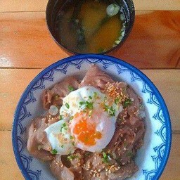 ข้าวหน้าเนื้อ