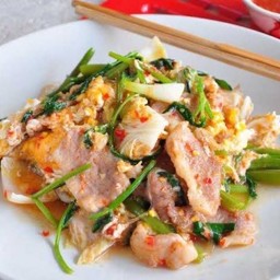 สุกี้แห้งหมู
