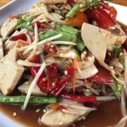 ส้มตำหมูยอ