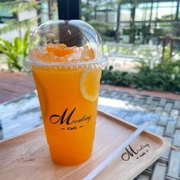 น้ำส้มคั้น เย็น