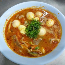 ต้มยำพวงไข่