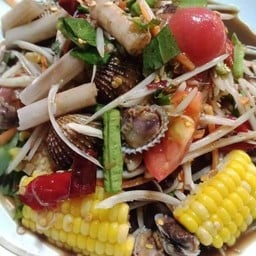 ตำสายบัวหอยแครง