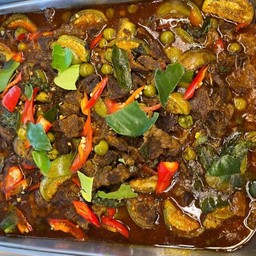 เนื้อผัดใบยี่หร่า