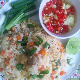 ข้าวผัดไก่