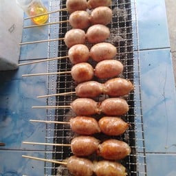 กลางซอย (ชายเมล์)