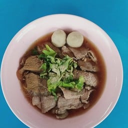 เฮียทุ้ยก๋วยเตี๋ยวเนื้อสด