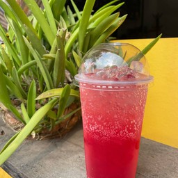 น้ำแดงมะนาวโซดา