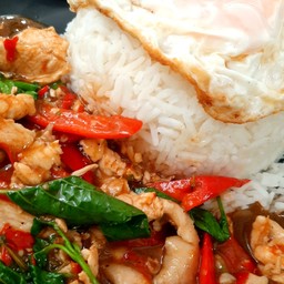 ผัดกะเพรา ไก่