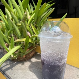 น้ำบลูเบอร์รี่โซดา