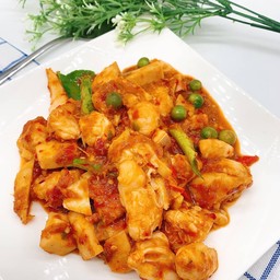 ปูก้อนพริกแกงยอดมะพร้าว