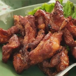 กระดูกหมูอ่อนทอด