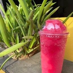 น้ำแดงโซดาปั่น