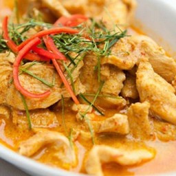 ข้าว พะแนง หมูชิ้น กล่องใหญ่