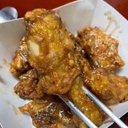 ไก่ทอดซอสเค็มสไตล์เกาหลี6ชิ้น