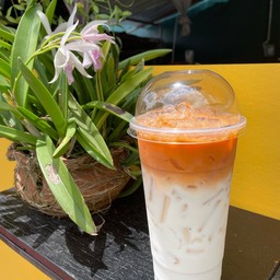 นมหมีชาไทย