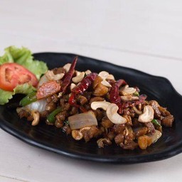 ปลาช่อนผัดเม็ดมะม่วง